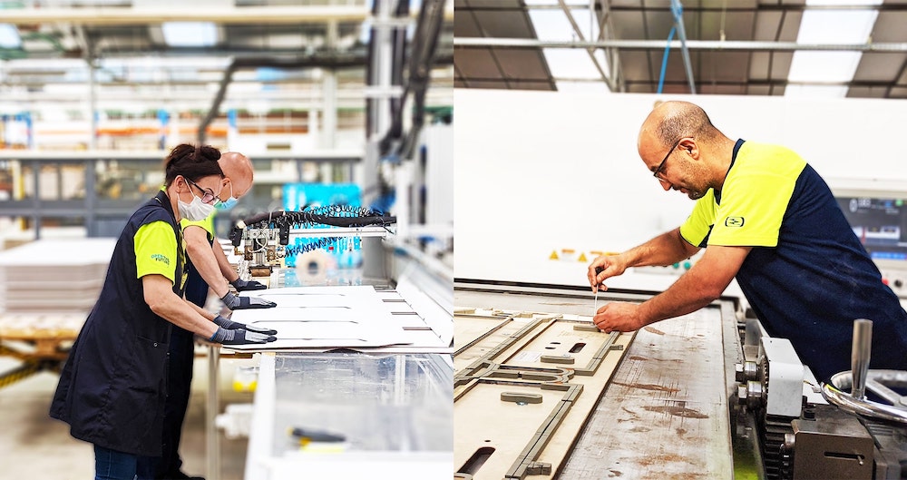 Twee foto’s van productiemedewerkers die met verschillende machines point of sale materiaal maken.